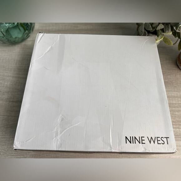 NINE WEST Women's Birds Block Heel Booties - Picture 10 of 10